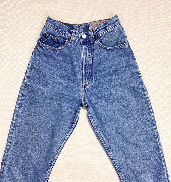 Vintage Levis 901 27 Waist JEANS ultra high waist