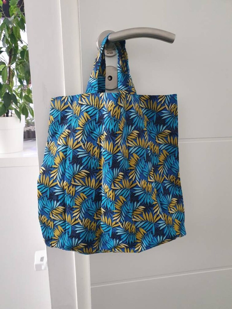 Reusable foldable shopping bag Feuilles bleues