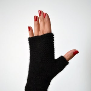 Black wool fingerless gloves for women