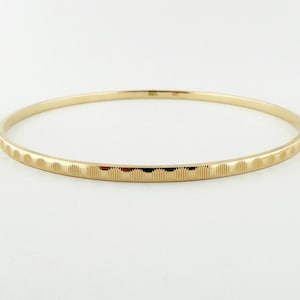 Estate Solid 14K Yellow Gold Etched Engraved Textured Stacking 8&quot; Bangle Bracelet | 8.8g