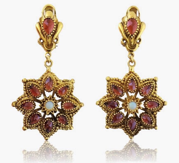 Vintage 18K Yellow Gold, Rose-cut Garnet and Opal… - image 2