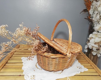 Rieten mand / Eiermand / Vintage mand / Rotan mand / Picknickmand / Rotan koffer