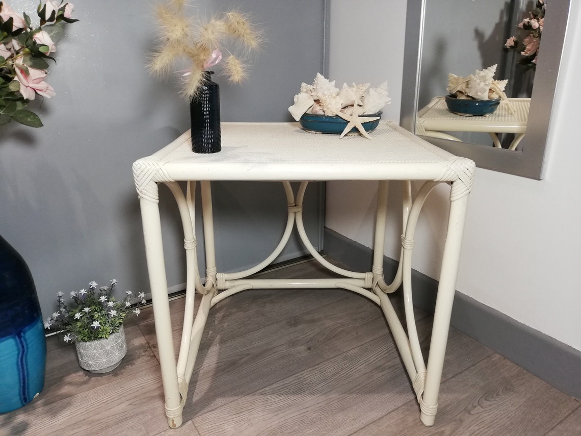 Table rotin / Table en osier / Table d'appoint / Rattan table / Table basse, Foto 1 von 5