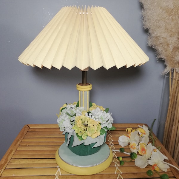 Lampe à poser fleurs / Lampe artisanale / Wood lamp / Eclairage / Lumière