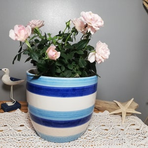 Flowerpot / White and blue flowerpot / Planter / Flowerpot
