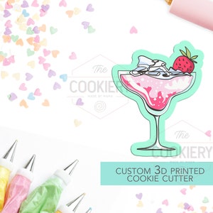 Strawberry Daiquiri Cookie Cutter - Summer Drink Cutter - Cocktail Cookie cutter - 3D Printed Cookie Cutter - TCK22154