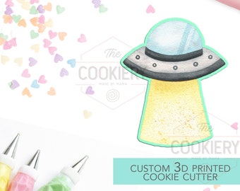 Cortador de galletas con forma de nave espacial alienígena - Cortador de galletas con forma de astronauta - Cortador de galletas impreso en 3D - TCK68105