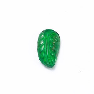 Green Emerald Leaf Carving Loose Gemstone, 7.5x13.5 mm, Emerald Carving Leaf, Emerald Jewelry Making Gemstone Carving Pendant, SKU1886