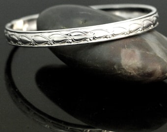 Lady Slippers Bangle