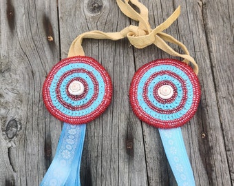 Acconciature powwow rosse e blu, gocce laterali, elastici per capelli con paillettes, perline, scialle fantasia, abito da ballo jingle