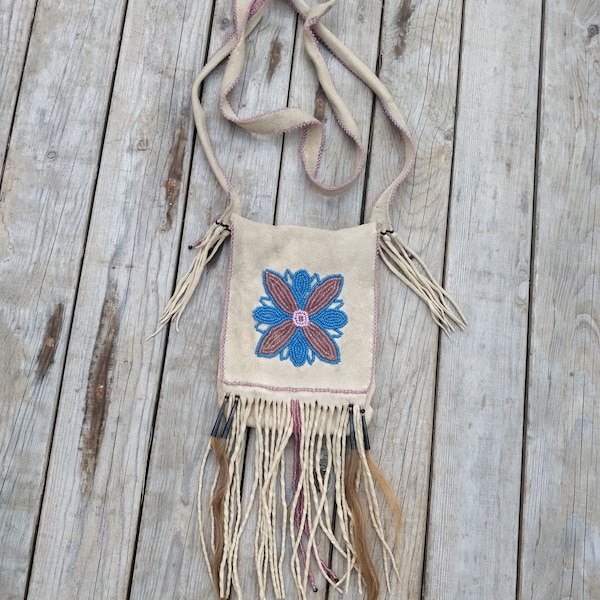 Vintage bolso inspirado nativo americano, con cuentas a mano con pátina, viejo