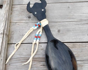 Vintage Plains Indian reproduction spoon, horn spoon with Buffalo, beads