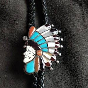 Uitstekende Zuni Indische hoofdbolodas, mozaïekwerk, sterling zilver