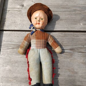 Cowboy vintage, testa di cartapesta, Erzgebirge, arredamento rustico del selvaggio West.