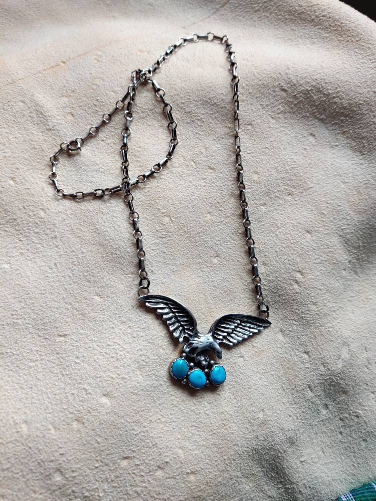 Collier Amérindien Aigle Pygargue à Tête Blanche Avec Pierres Turquoises Du Nevada - Occasion, état Parfait