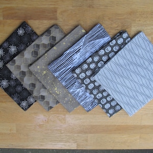 große neutrale Palette Baumwollservietten, abstrakte graue, braune und schwarze Tischservietten, Set mit 6 modernen Design Baumwollservietten