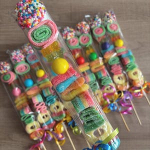 Brochetas de caramelo de malvavisco