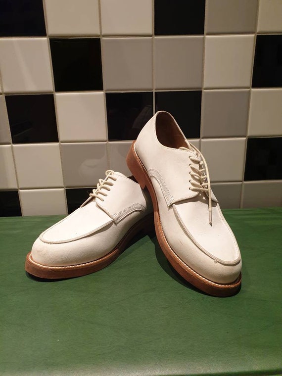 Remix white bucks size 45 *rockabilly