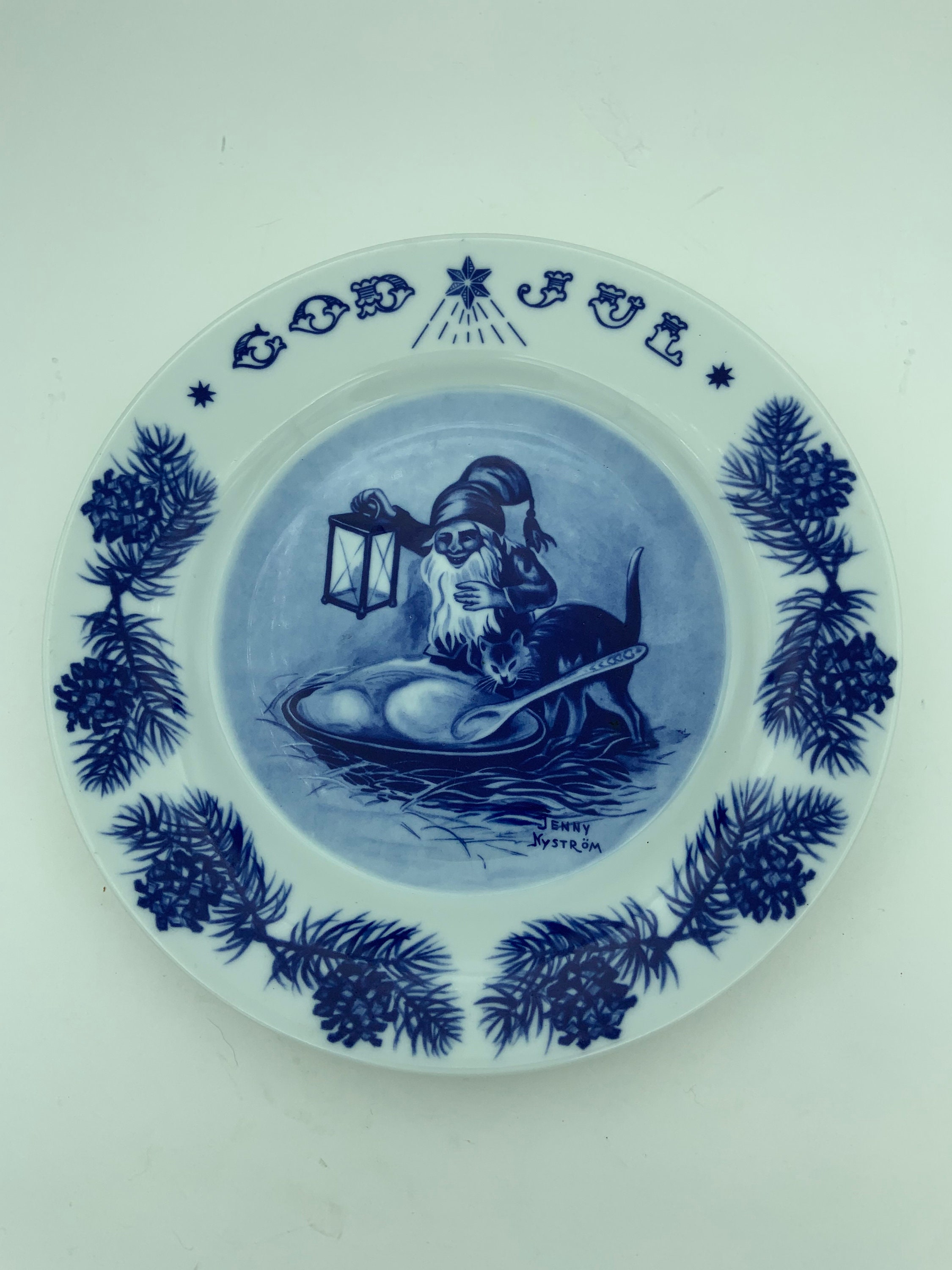 Vintage Julen 1980 Jenny Nystrom Swedish Folklore Merry Christmas Jultomten Tomten Father Christmas 9 Inch Blue And White Holiday Plate