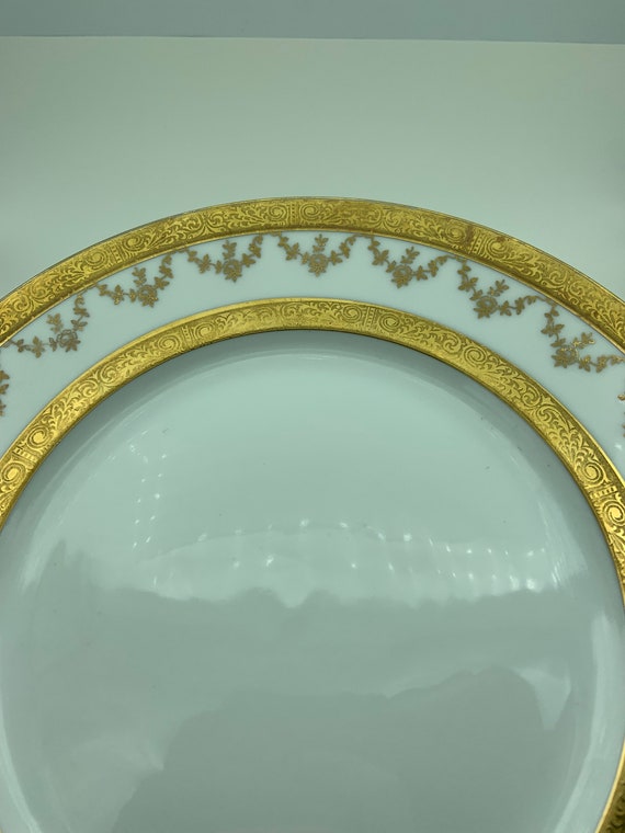 Vintage Royal Bavarian Hutschenreuther Selb Gold Encrusted Plate 11 Inch Dinner Plate Embossed Design 22KT Gold Charger Vintage Royal Bavarian Hutschenreuther Selb Gold Encrusted Plate 11 Inch Dinner Plate Embossed Design 22KT Gold Charger
