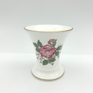 Vintage Wedgwood Bone China England Charnwood Pattern 3 Inch Posey Pot Floral Vase With Flowers, Butterfly And Gold Trim