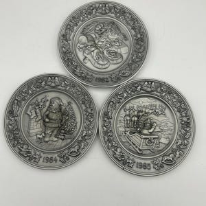 Vintage 3-Piece Hudson Fine Pewter Andrea Hollis Night Before Christmas Limited Edition 5&quot; Collectible Plate Set Includes 1982, 1984 & 1985