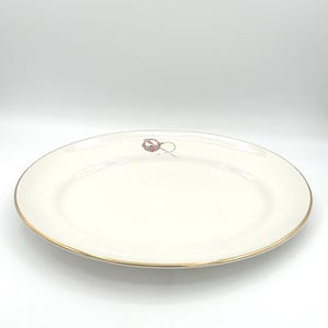 Vintage Arklow Pottery Ireland Tara Brooch Pattern 13 Inch Rimmed Oval Serving Platter Tray With Irish Tara Brooch Symbol And Gold Trim