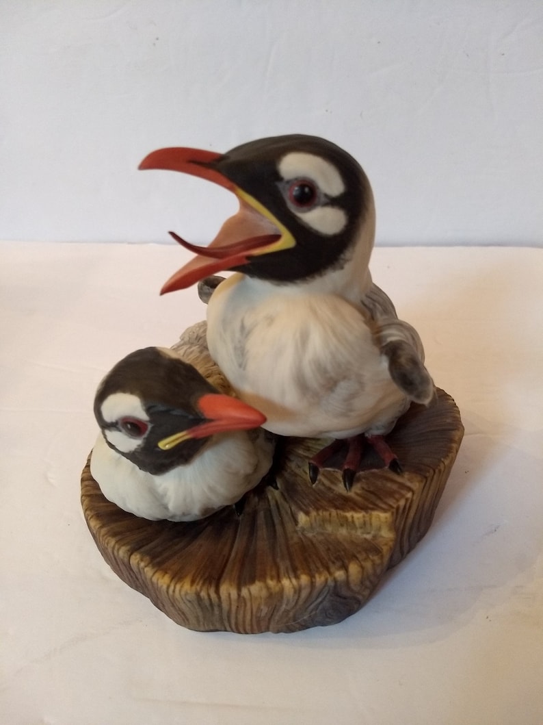 Edward Marshall Boehm Studios Birds Collection Made In England Porcelain Bonaparte's Gulls Larus philadelphia 200-18 Sculpture Figurine image 1