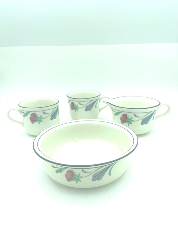 Vintage 4-Piece Lenox Chinastone Poppies On Blue Floral Dinnerware Set Includes Two 8 Ounce Flat Cups, 8 Ounce Creamer & Soup Cereal Bowl