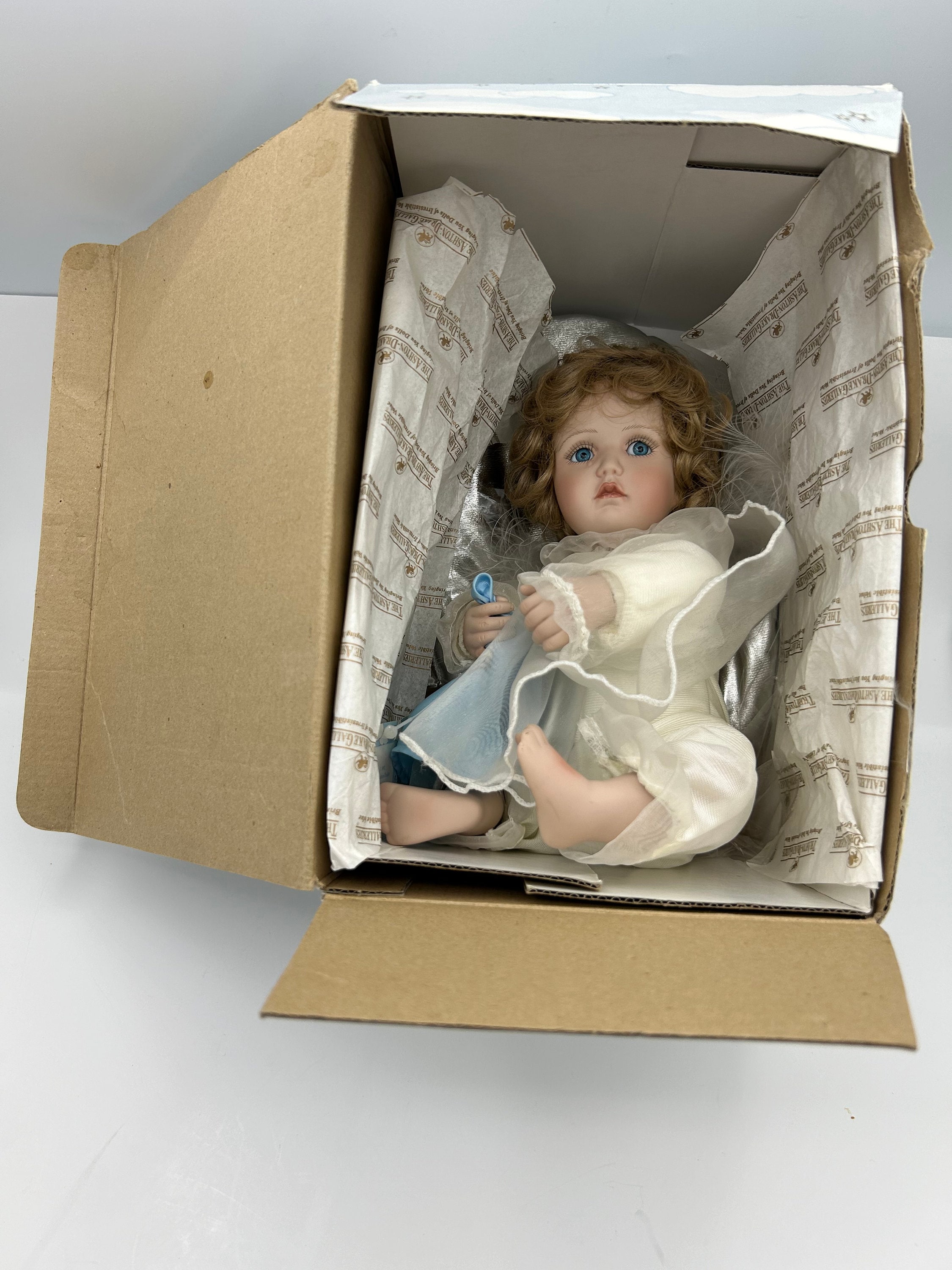 Vintage 1992 Ashton-drake Galleries Heavenly Inspirations by Vintage 1992 Ashton-drake Galleries Heavenly Inspirations by