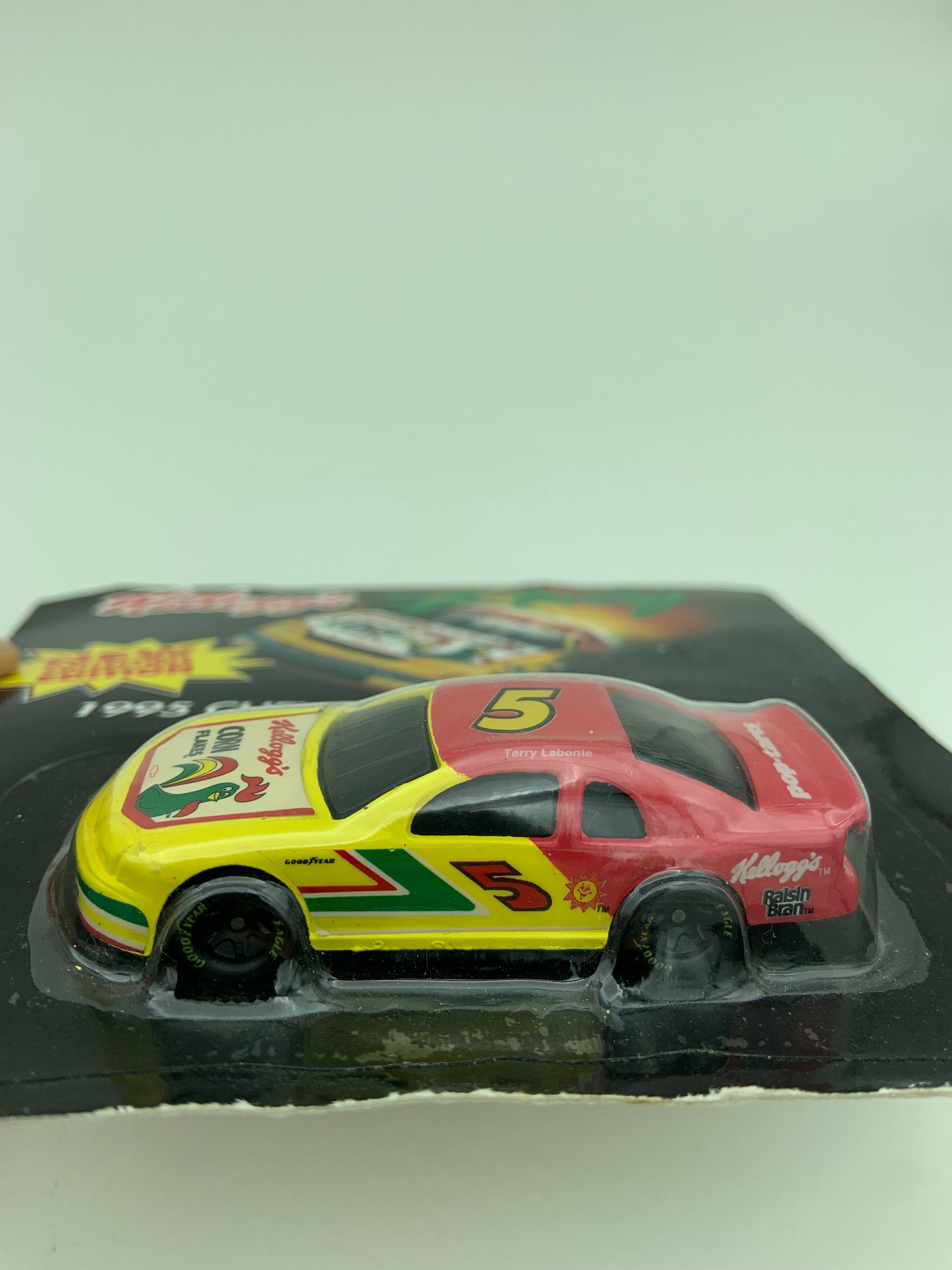 ミニカー Kellogg'sRacing 1/24 ,1/64scale StockCar Kellogg's Corn Flakes NASCAR Racing Commemorative Race Car