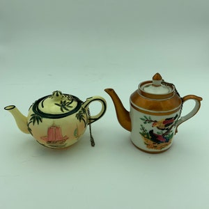 2 Vintage Nini Collection Hand Painted Miniature 3&quot; Resin Teapots Trinket Holders Includes France Provence Birds And Japan Tranquility Boats