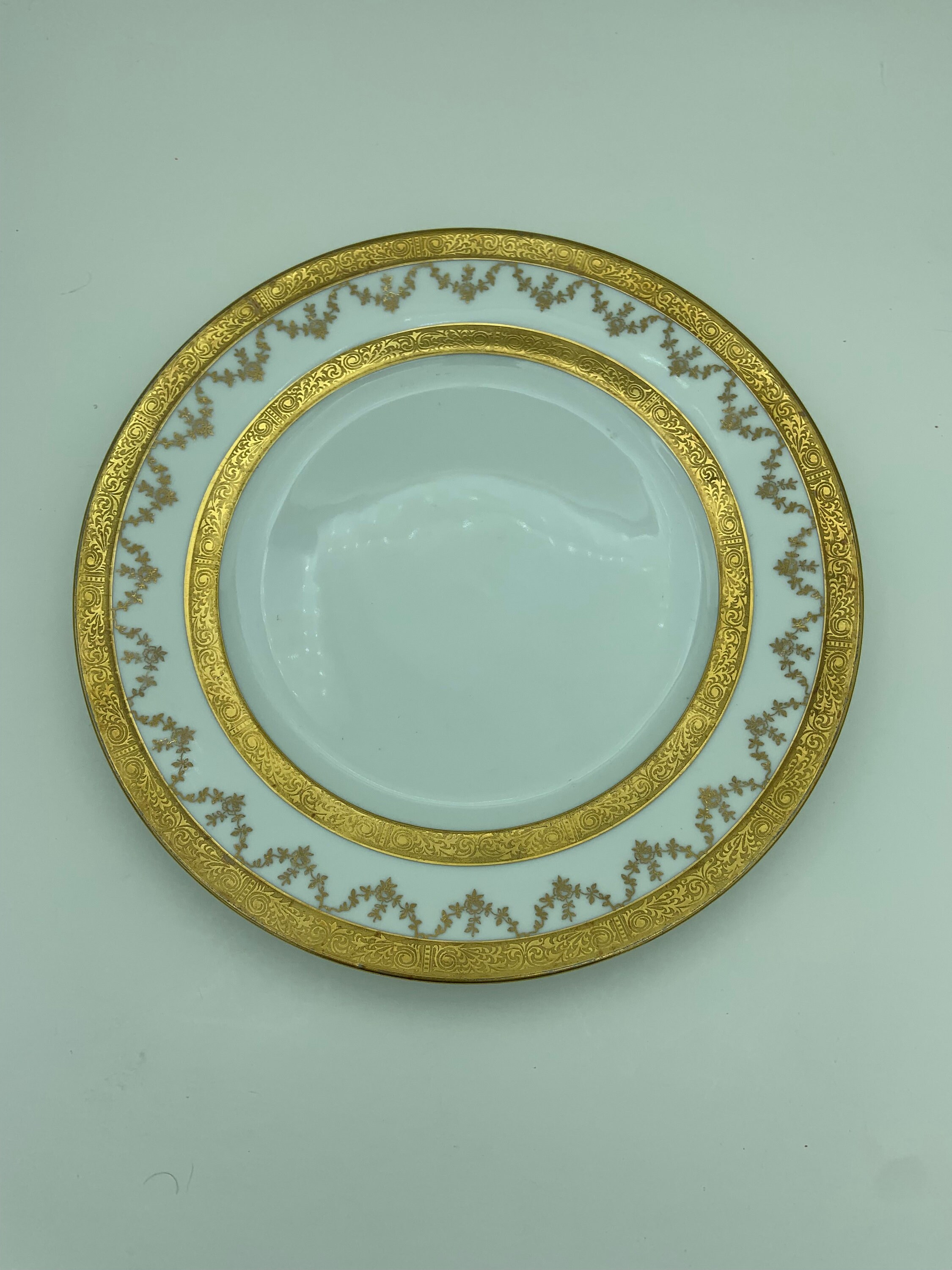 Vintage Royal Bavarian Hutschenreuther Selb Gold Encrusted Plate 11 Inch Dinner Plate Embossed Design 22KT Gold Charger Vintage Royal Bavarian Hutschenreuther Selb Gold Encrusted Plate 11 Inch Dinner Plate Embossed Design 22KT Gold Charger