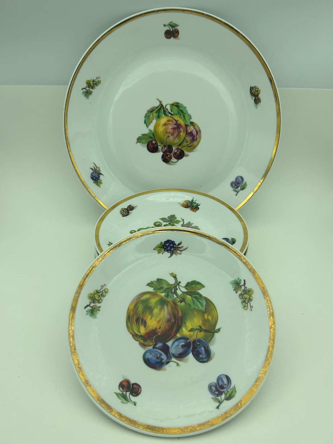 Vintage 6piece Kahla Germany GDR Gold Trimmed Fruits and Nuts Motif Dinnerware Includes 12