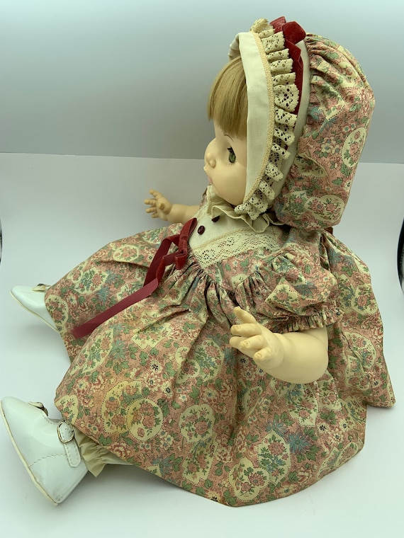 Vintage 1969 Effanbee Doll Corp 19 Inch Vinyl Baby Doll With