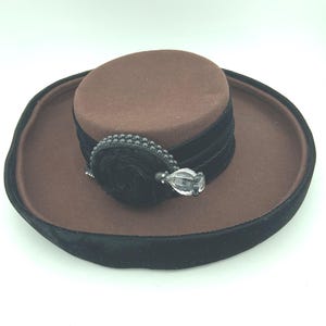 Deborah Vintage Hats - Etsy display picture 1
