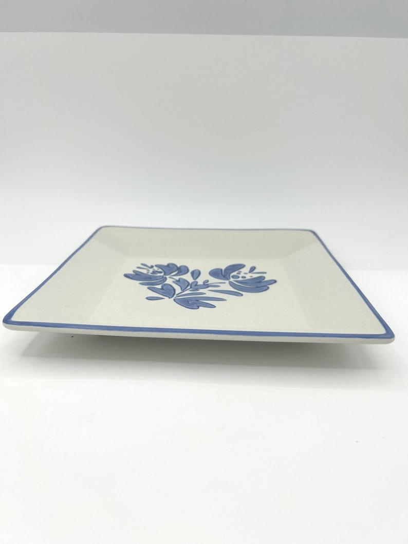 Pfaltzgraff Yorktowne Rimmed Plates - Thumbnail 5