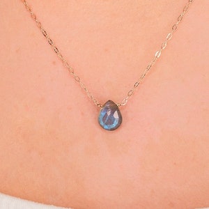 Labradorite Pendant, Labradorite Crystal Necklace, Labradorite, Handmade Jewelry, Unique Gift, Flash Labradorite Pendant, Crystal Jewelry
