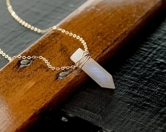 Rainbow Moonstone Crystal Necklace, Moonstone Pendant, Flash Moonstone Necklace, Rainbow Moonstone Crystal Necklace, Aura Necklace