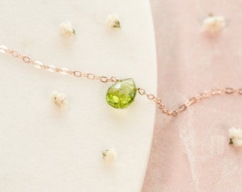 Peridot Necklace For Women, Dainty August Birthstone Necklace, August Birthstone Jewelry, Pear shape Crystal Jewelry