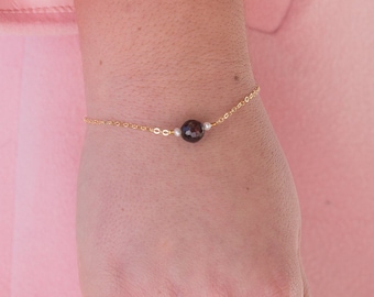 Garnet and Pearl Gold Bracelet, Garnet and Freshwater Pearl Bracelet, January Birthstone, Delicate Handmade Gemstone Bracelet