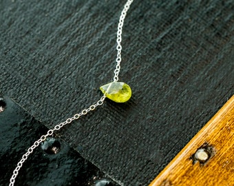 Peridot Necklace, August Birthstone Necklace, raw peridot necklace, peridot pendant, crystal peridot pendant, raw peridot jewelry