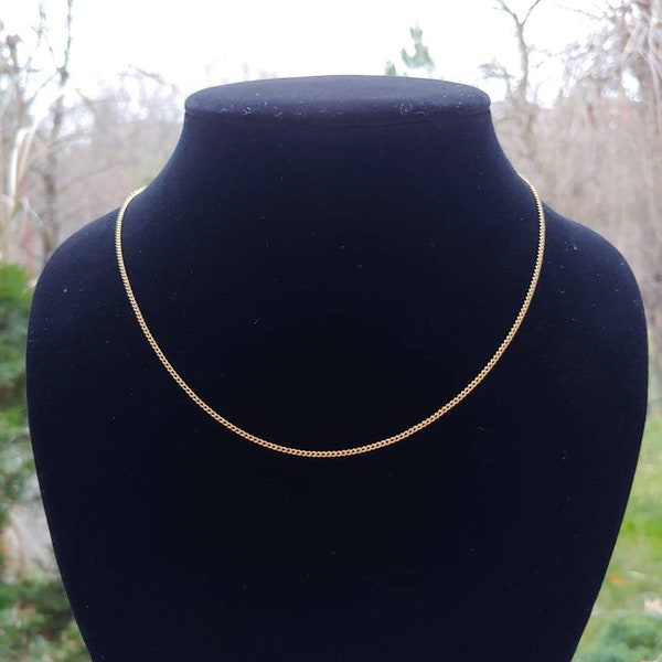 Vintage Gold Tone 16 Inch Curb Link Chain Necklace Thin Approx 1.45mm Detailed Push Hinge Clasp Necklace Unisex Children Men Women Girl Boy