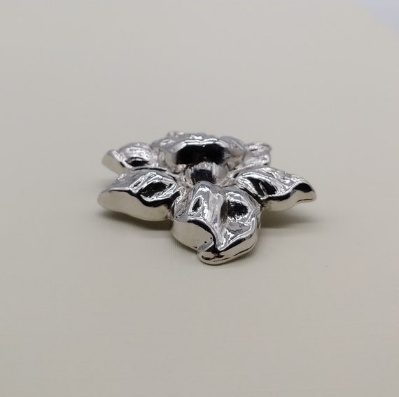 Vintage Shiny Silver Tone Detailed 3D Orchid Iris… - image 4