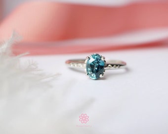 FJT Jewel Classic Flower Blue Round Zircon Ring Vintage Jewelry for Women Wedding Engagement Rings 