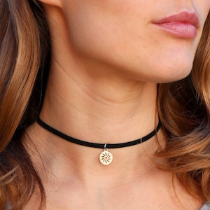 Sun choker, 90s Black Suede Choker, Vegan Black Choker, Boho Choker, Sun Charm Choker, Vegan Leather Choker, Choker Necklace, Sun Necklace.