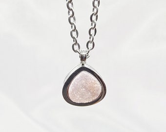 Dainty Druzy Necklace, Tiny Druzy Pendant, Pink Raw Crystal, Genuine Gemstone Simple Necklace, Sparkly Stone, Teardrop Pendant Silver.