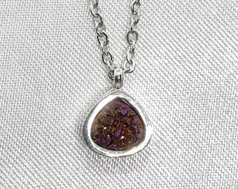 Dainty Druzy Necklace, Tiny Druzy Pendant, Purple Rainbow Raw Crystal, Genuine Gemstone Simple Necklace, Sparkly Stone Teardrop Pendant