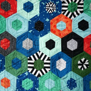 Hexagon Quilt Patterns, Easy Modern Quilt Patterns, Hexie Block Quilt Pattern, Digital Gifts for Her, Gifts for Quilters image 3