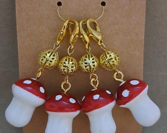 Mushroom Stitch Markers